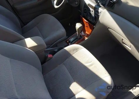 2005 Toyota Corolla Le z USA, uszkodzony, nr VIN 2T1BR32E15C366989